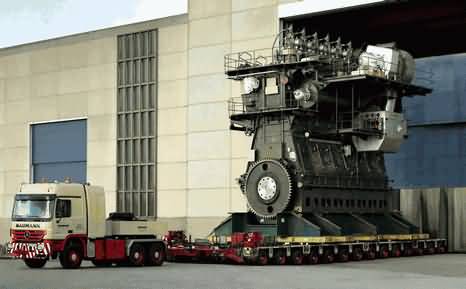 A legnagyobb munkagép motor - egy hajóé